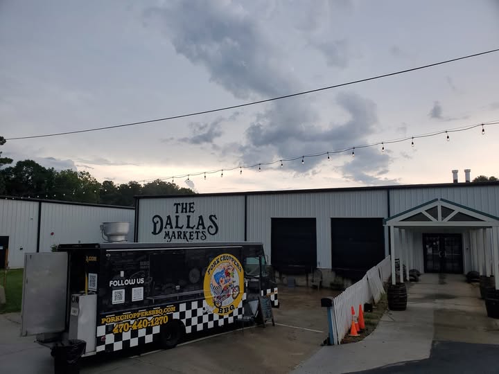 Food truck set up outside The Dallas Markets in Dallas, Georgia